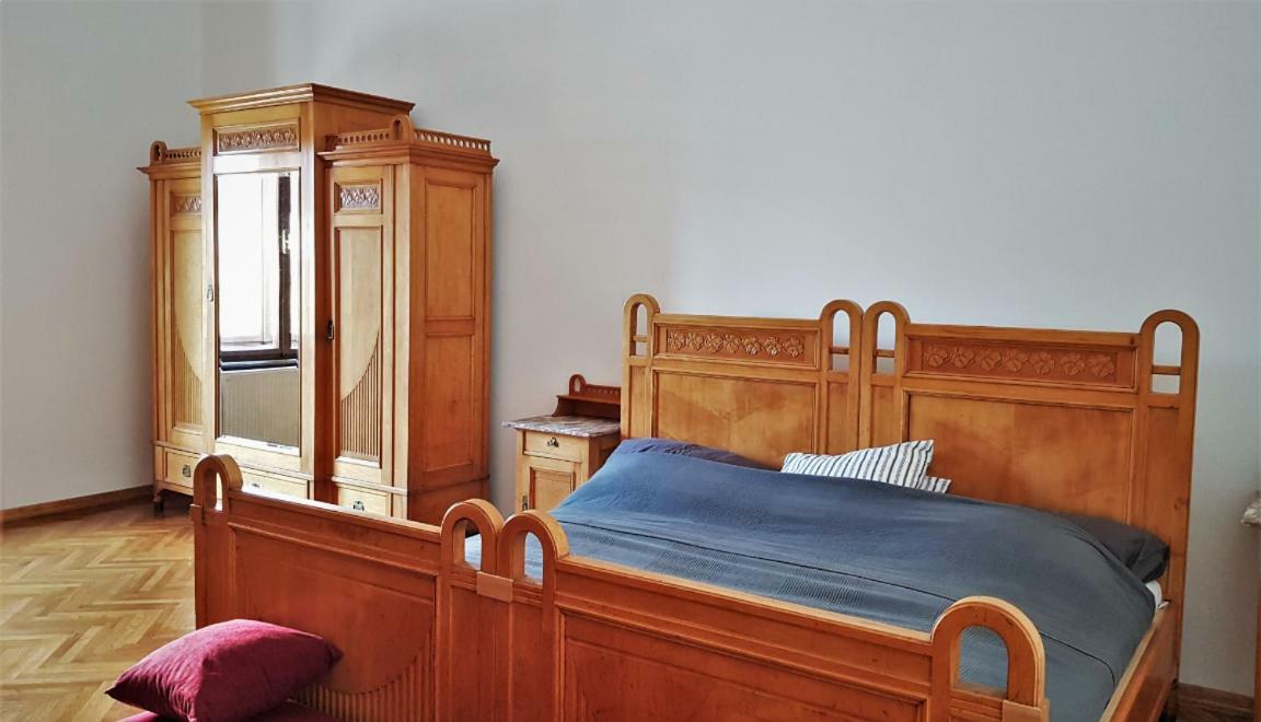 Luxury Apartment In The Heart Of Varazdin Exterior photo